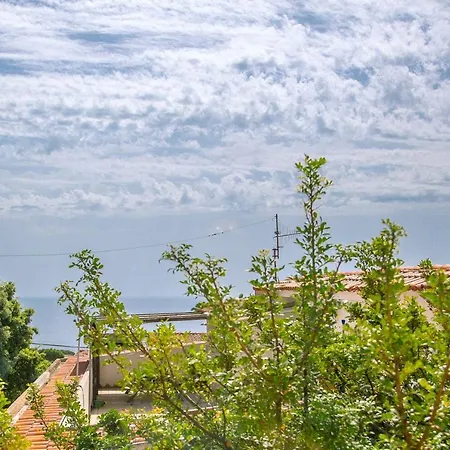 Casa Diana, Spazioso A Apartment *